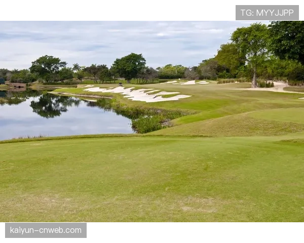 佛罗里达州通过新法案，加强对高尔夫球场地产开发的环境评估